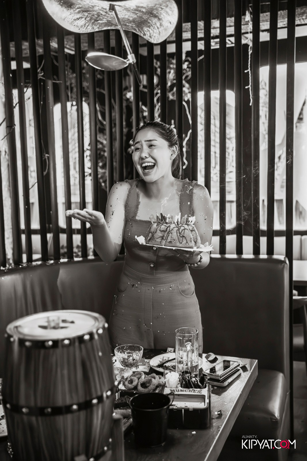 MUNCHEN PUB. КИПЯТКОМ АЛМАТЫ!