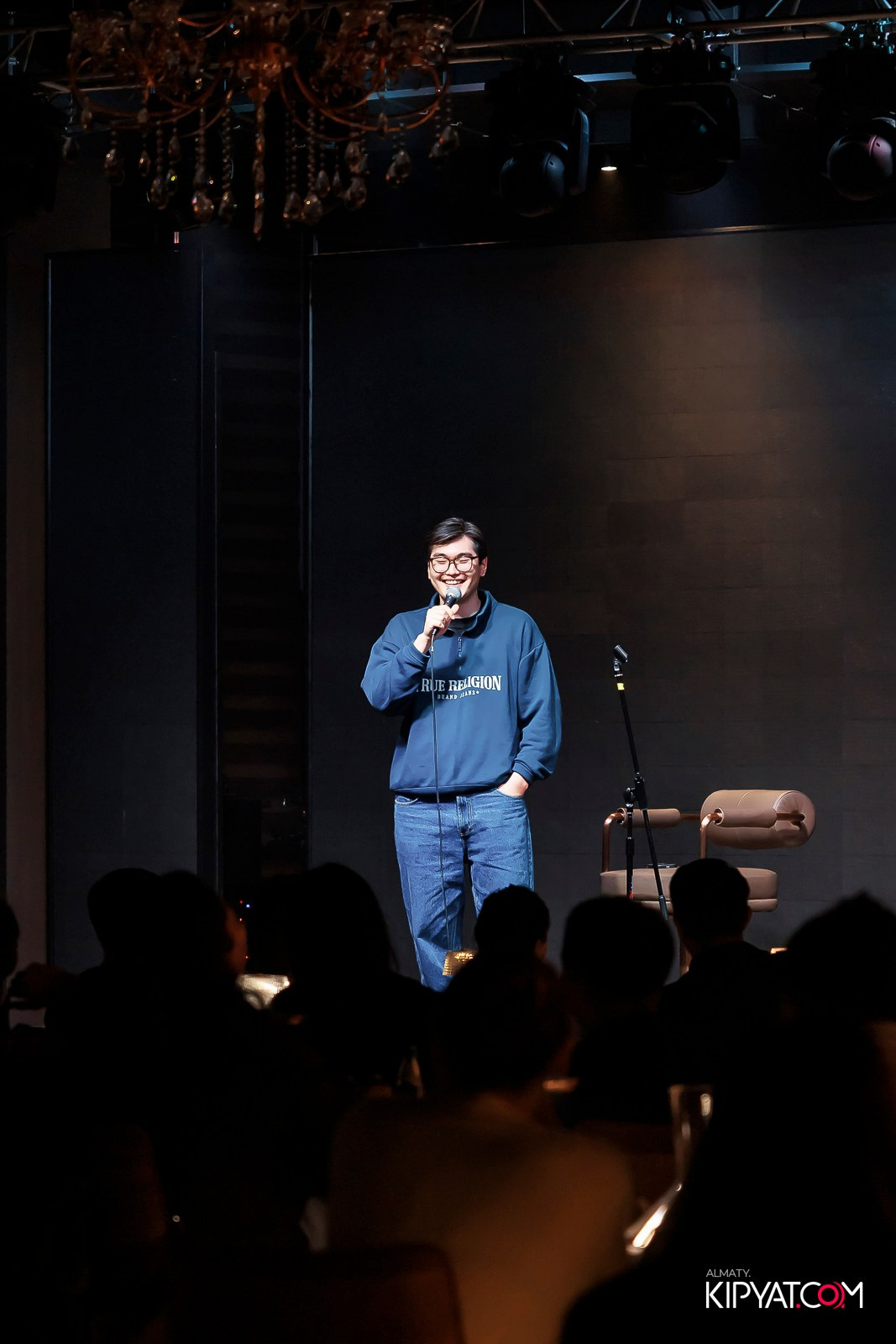 STAND UP КОНЦЕРТ АЛЕКСАНДА МЕРКУЛЬ. КИПЯТКОМ АЛМАТЫ! Фотосъемка мероприятий в Алматы