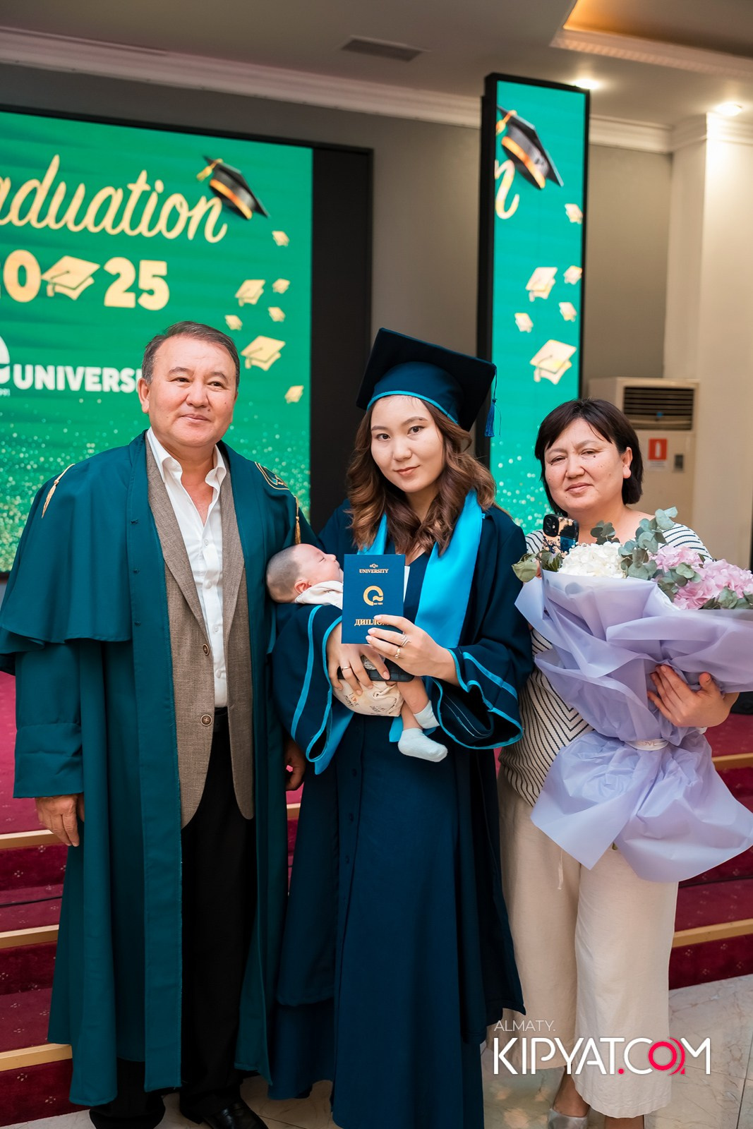 GRADUATION 2025 Q UNIVERSITY. КИПЯТКОМ АЛМАТЫ!