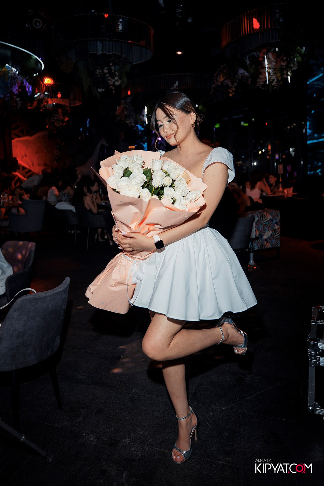 FRIENDS BAR & TERRACE. КИПЯТКОМ АЛМАТЫ!