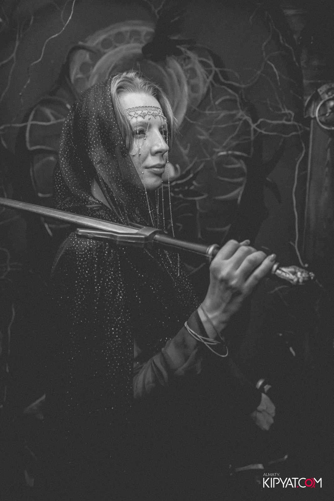 MERRY CREEPYSTMASS AND SPOOKY NEW YEAR — QUEEN OF THE DARKNESS BAR. КИПЯТКОМ АЛМАТЫ!