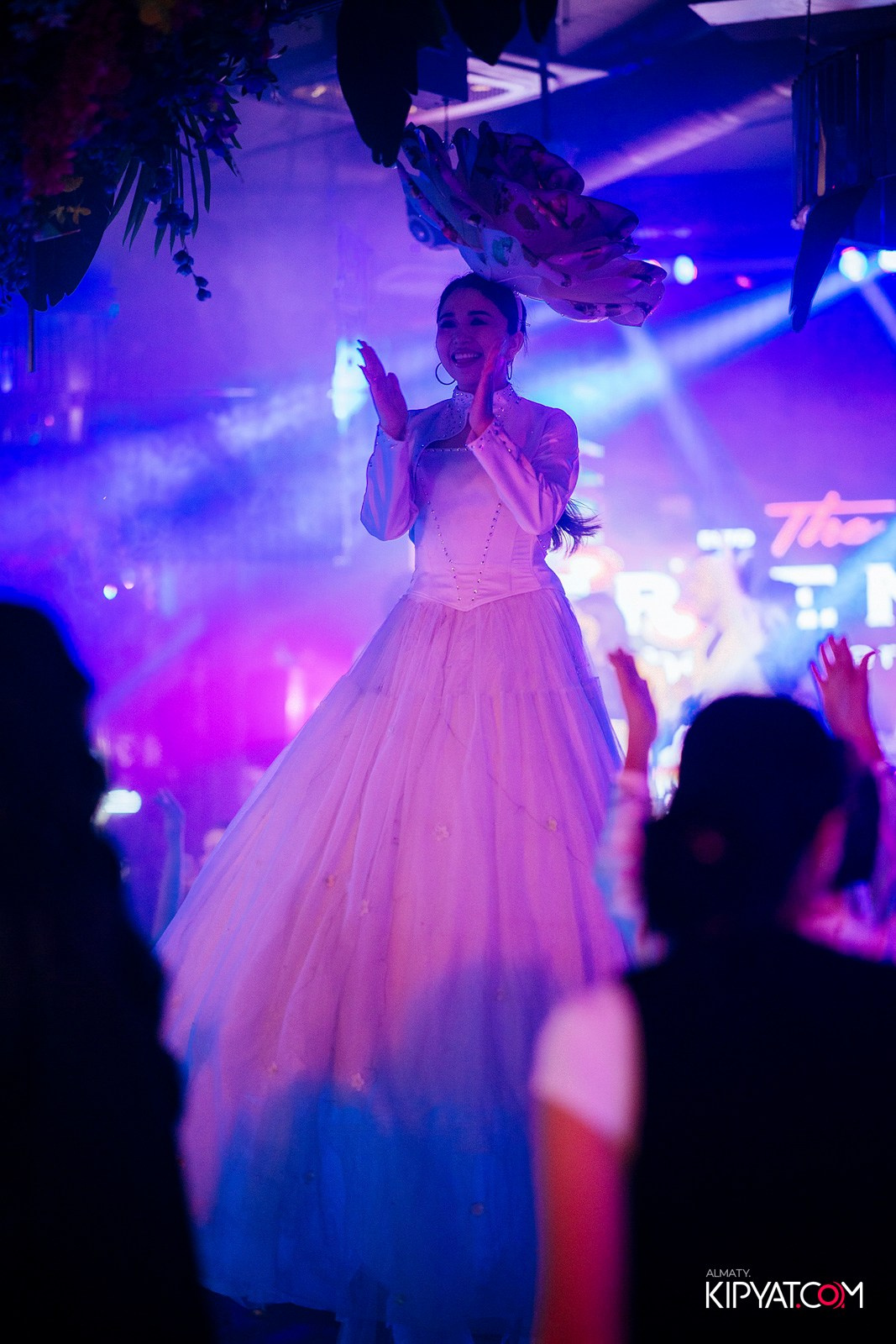 FRIENDS BAR & TERRACE. КИПЯТКОМ АЛМАТЫ! Фотосъемка мероприятий в Алматы