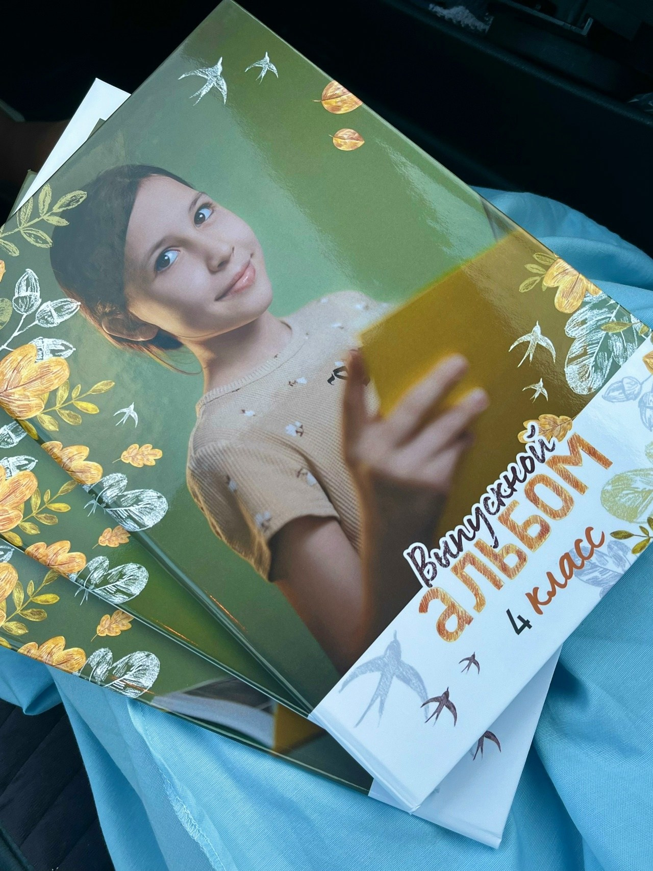 Фотографии альбомов. YU.BOOOOKS — стильные выпускные альбомы