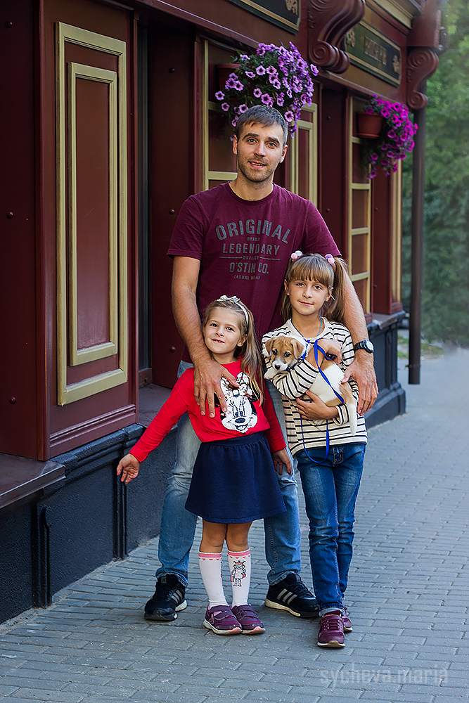 Семейная фотосессия у Английского посольства. Детский и семейный фотограф, фотограф мероприятий Нижний Новгород