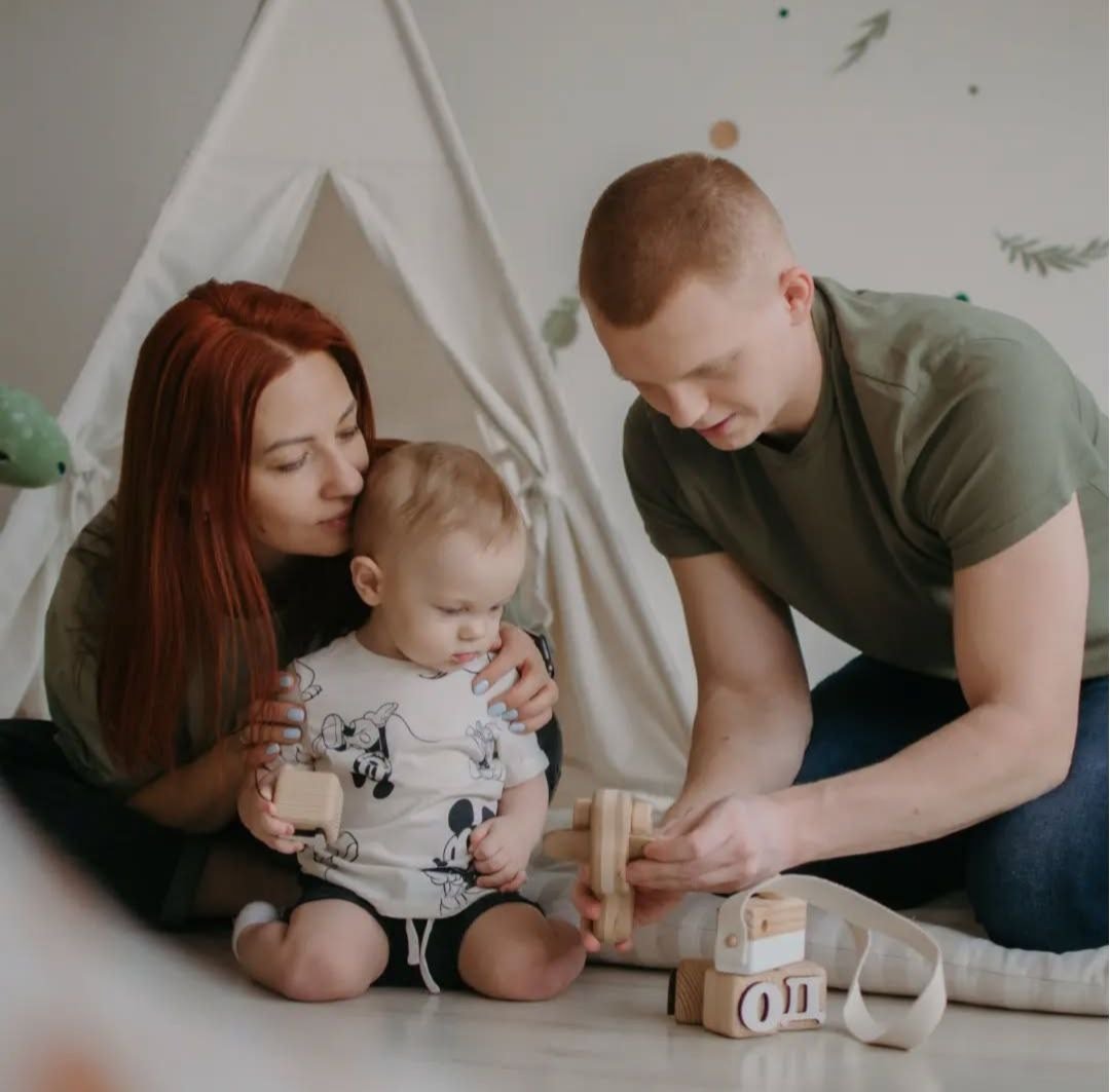 Студийные семейные съемки. Семейный фотограф в Новосибирске Юрк Виктория