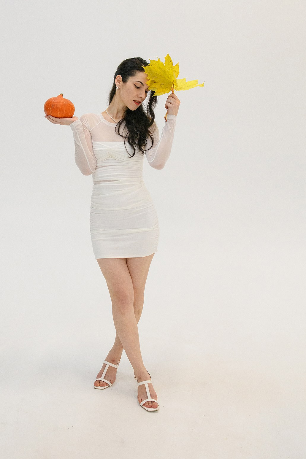 «Тыквы».Студийная импровизация. Надежда и Анастасия. Организация и проведение фотосъемок в Санкт-Петербурге. Фотограф Смирягин Илья