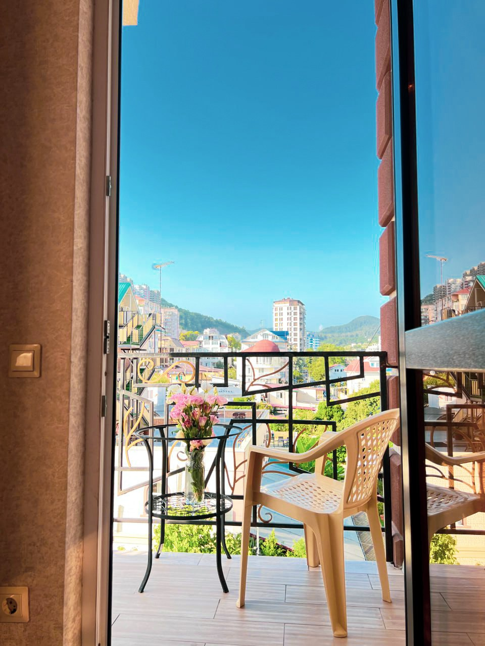 Уютная, новая квартира в центральном районе Сочи рядом с морем!. Квартиры посуточно, длительно в Сочи, LARA APART GROUP