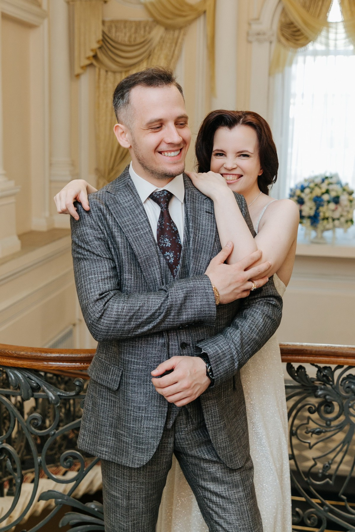 Свадебная прогулка в СПб, фотограф Денис Дорфф. Фотограф крещение венчание в Петербурге! Помогает подобрать храм и посоветовал душевного батюшку в СПб