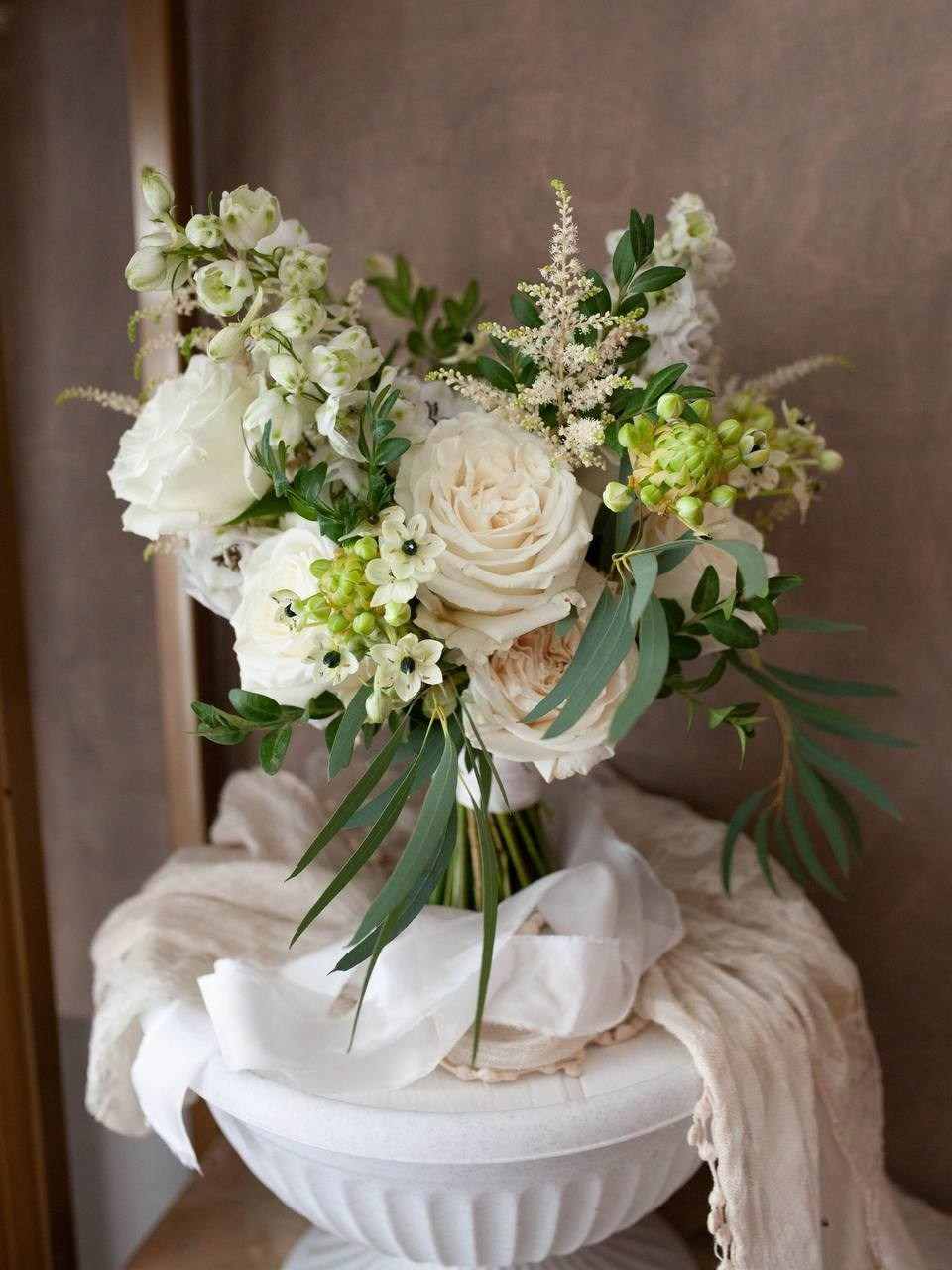 Белые для буктов, 250 руб. Дизайнер полиграфии в Санкт-Петербурге. Заказать свадебные приглашения, подарочные сертификаты, полиграфию для бизнеса, шелковые ленты