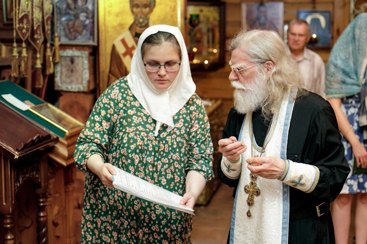 Крещение Храм всех Русских святых. п.Сосново. Фотограф на крещение в Санкт Петербурге