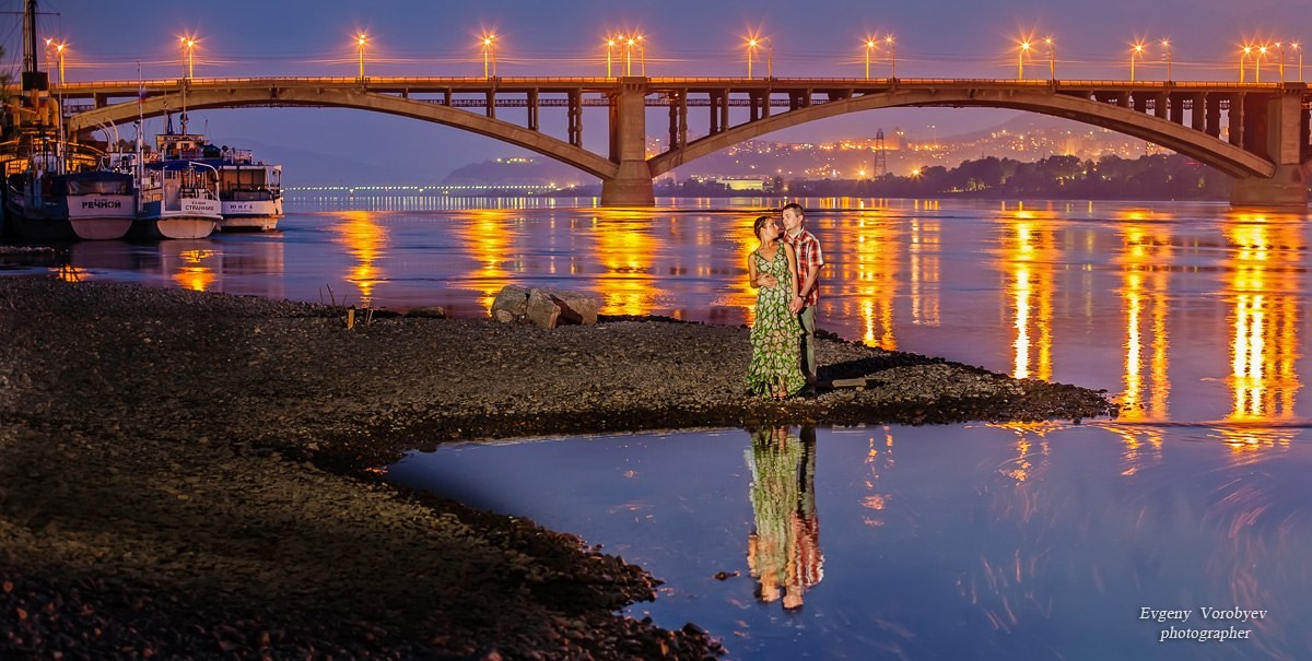 Цена стоимость описание фотосессий в Красноярске студийная свадебная семейная бизнес портрет индустриальная лавстори love story фотосъёмка
