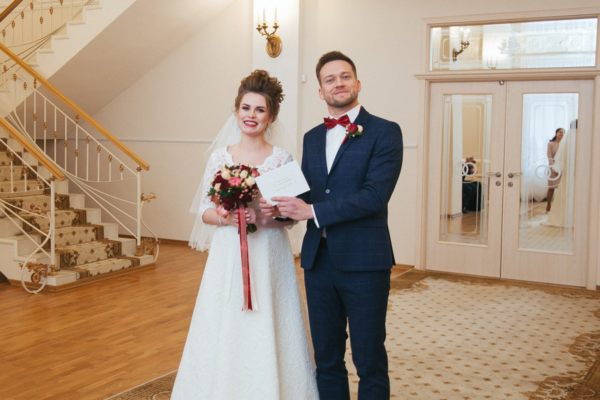 Зимняя свадебная фотосъемка в Санкт-Петербурге. Фотограф крещение венчание в Петербурге! Помогает подобрать храм и посоветовал душевного батюшку в СПб