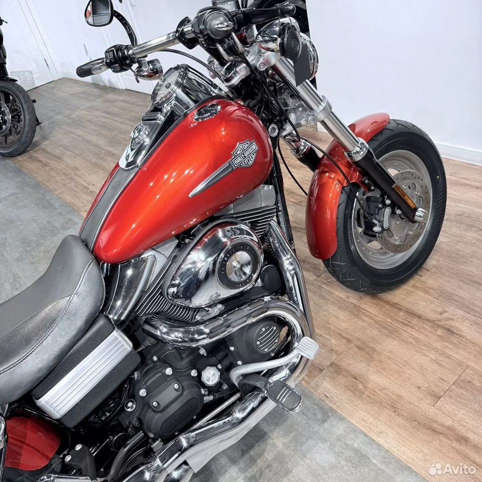 2010 Fat Bob Orаngе Lаva. Hello Davidson, Москва. Только хорошие мотоциклы…
