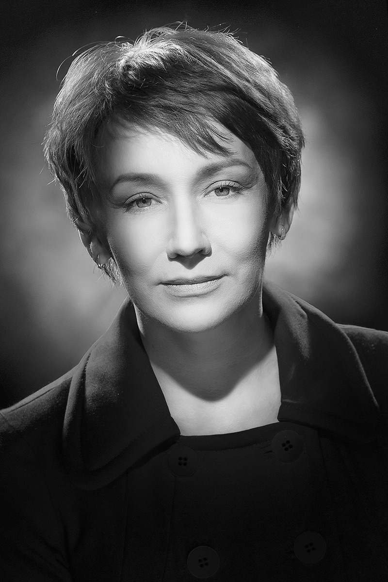 портрет в стиле harcourt. Фотограф Валерий Коновалов