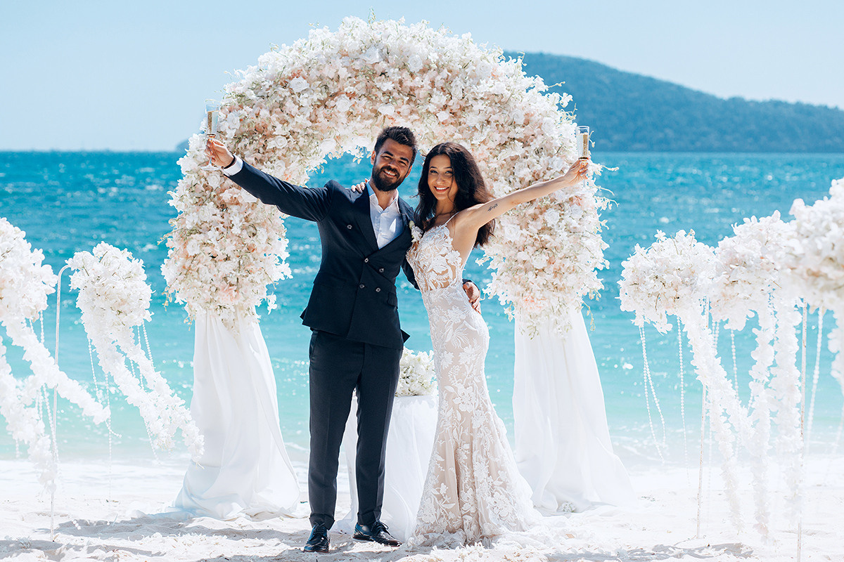 Wedding ceremony for a couple from Turkey in Phuket. Photographer in Phuket. Photographer Thailand