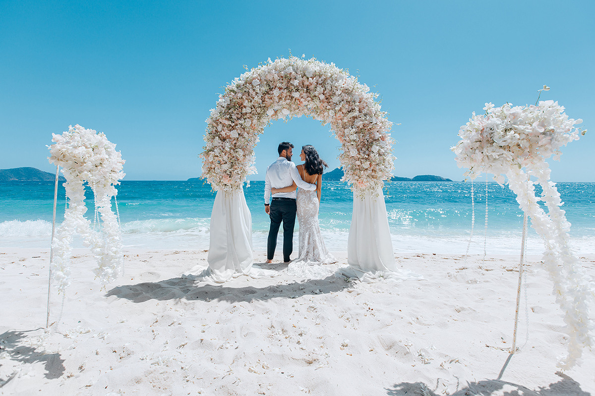 Wedding ceremony for a couple from Turkey in Phuket. Photographer in Phuket. Photographer Thailand