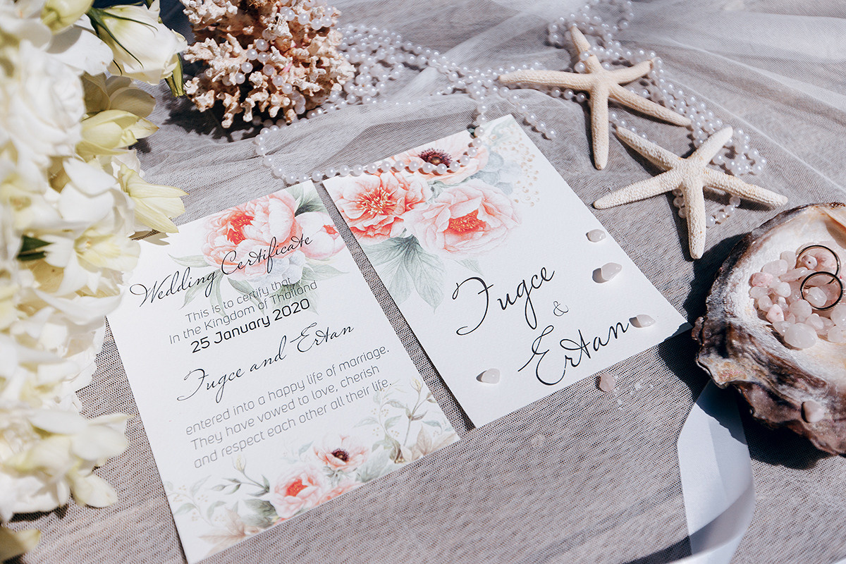 Wedding ceremony for a couple from Turkey in Phuket. Photographer in Phuket. Photographer Thailand