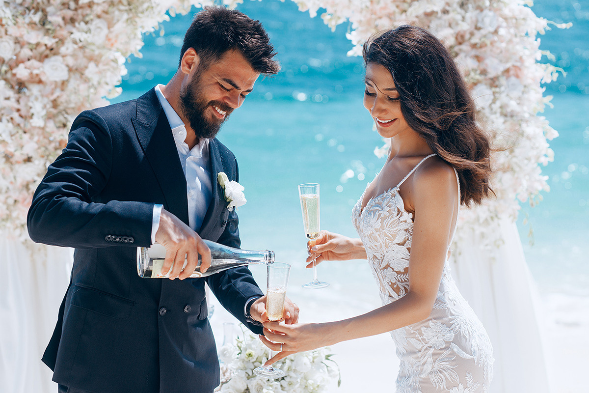 Wedding ceremony for a couple from Turkey in Phuket. Photographer in Phuket. Photographer Thailand