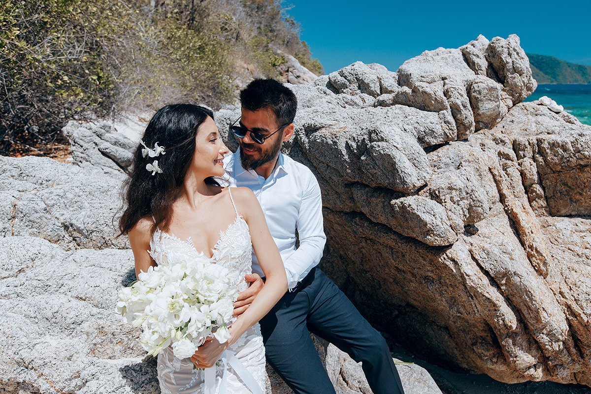 Wedding ceremony for a couple from Turkey in Phuket. Photographer in Phuket. Photographer Thailand