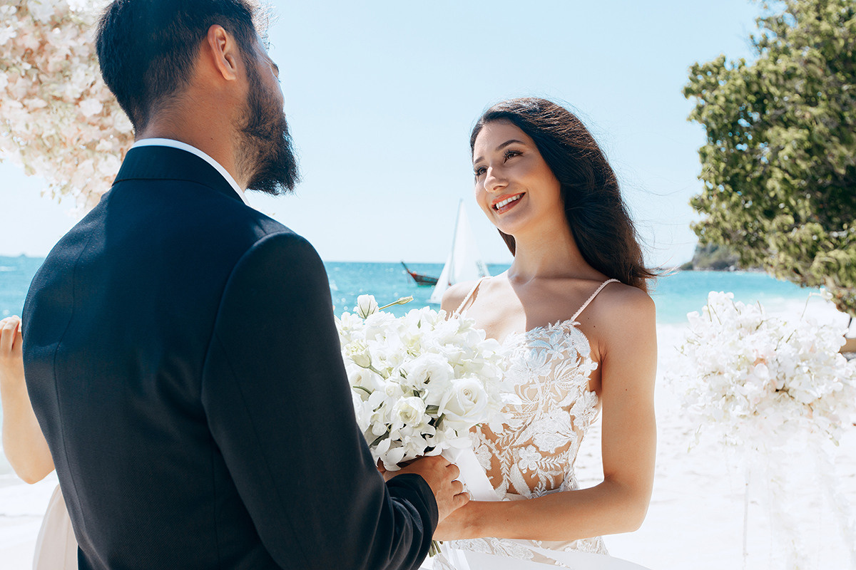 Wedding ceremony for a couple from Turkey in Phuket. Photographer in Phuket. Photographer Thailand