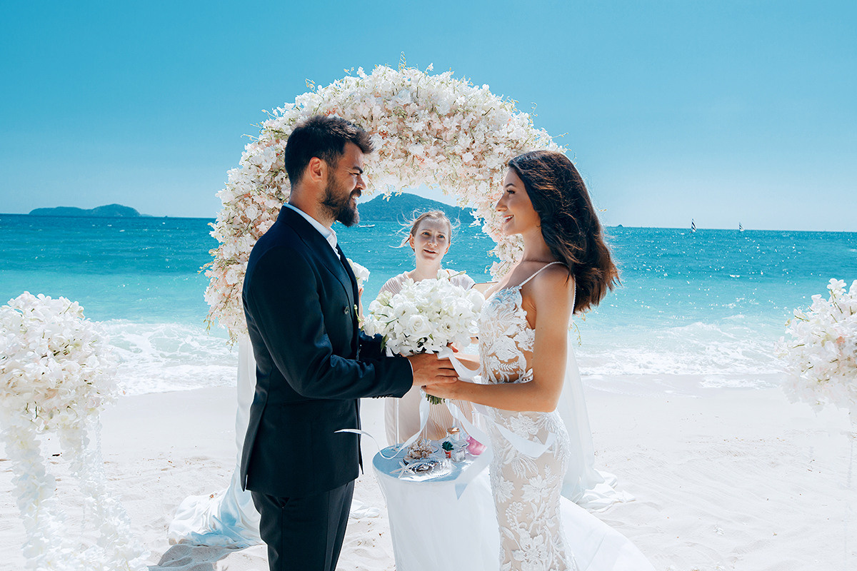 Wedding ceremony for a couple from Turkey in Phuket. Photographer in Phuket. Photographer Thailand