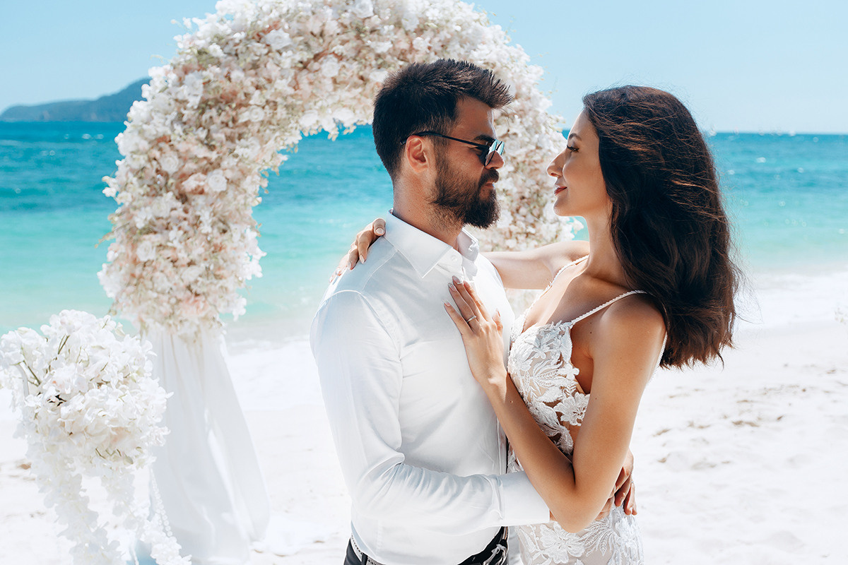 Wedding ceremony for a couple from Turkey in Phuket. Photographer in Phuket. Photographer Thailand