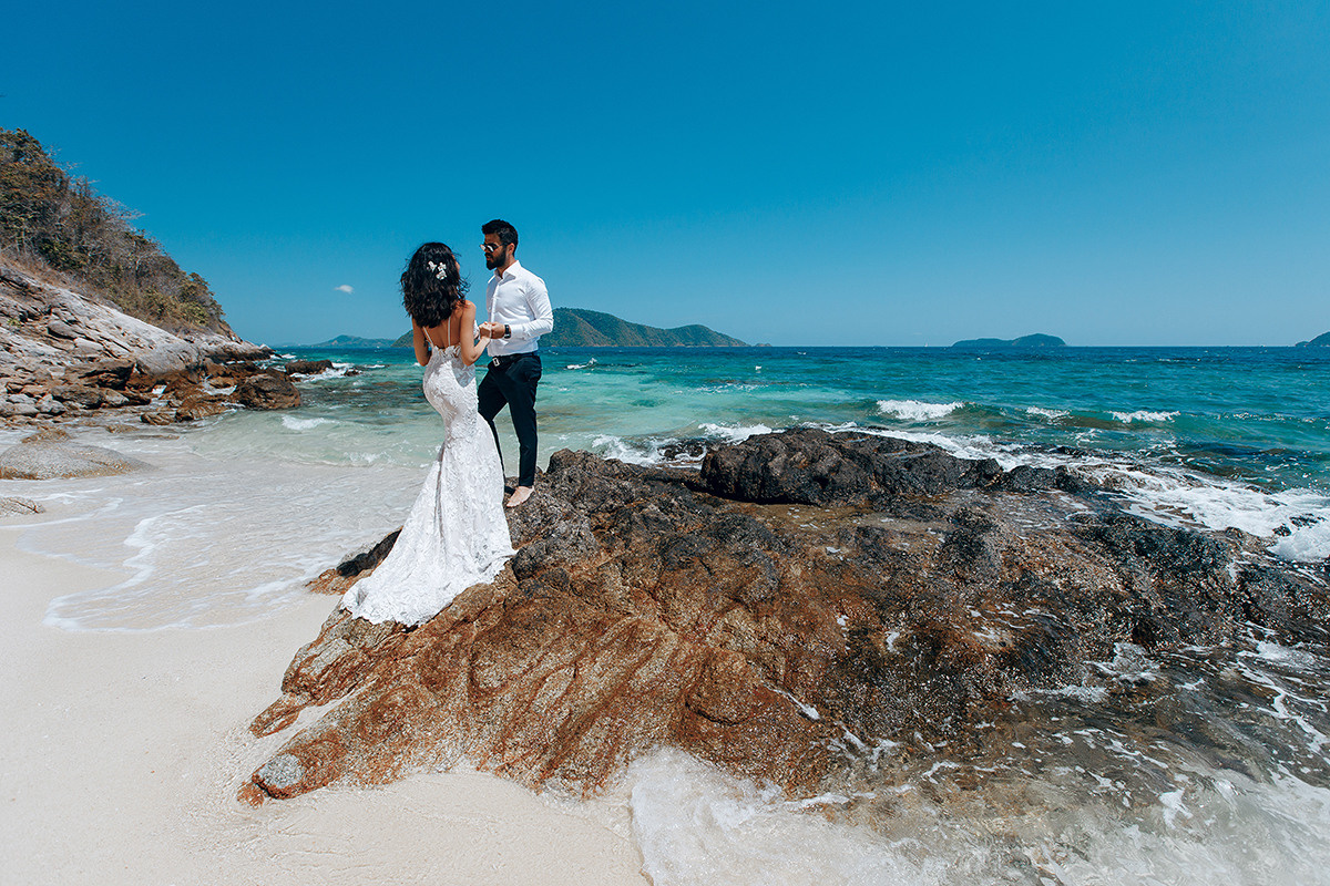 Wedding ceremony for a couple from Turkey in Phuket. Photographer in Phuket. Photographer Thailand
