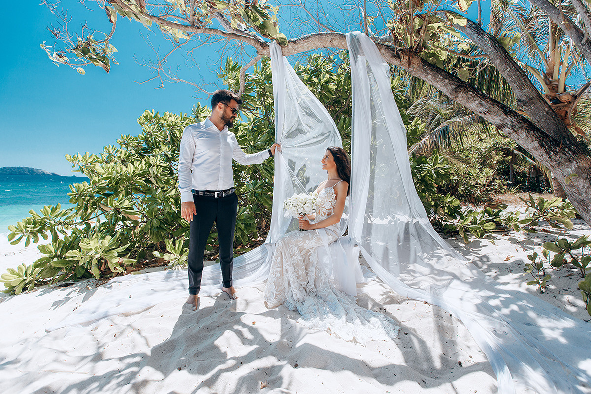Wedding ceremony for a couple from Turkey in Phuket. Photographer in Phuket. Photographer Thailand