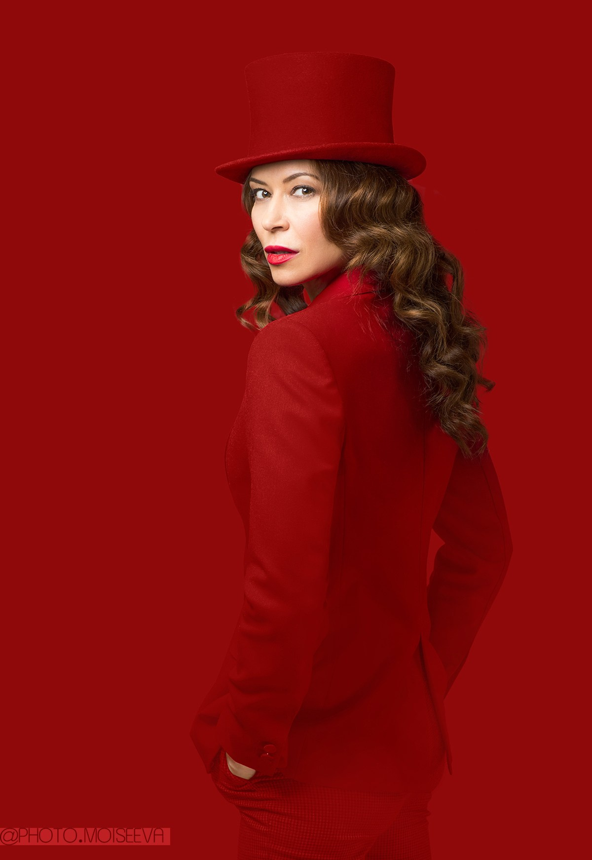 Леди в красном. Креативный фотограф Олеся Булгакова — официальный сайт