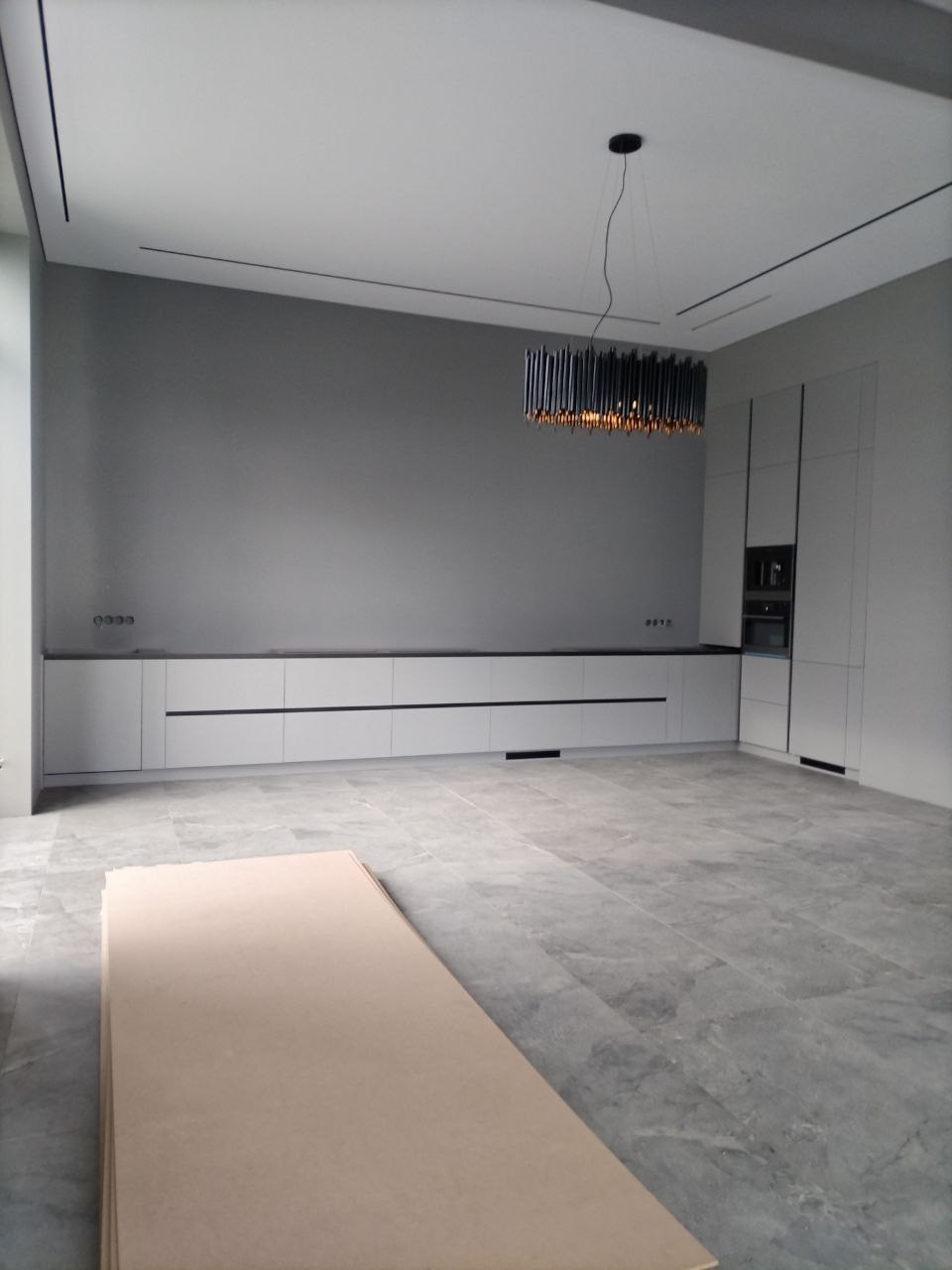 Фото с монтажа |Мебель на заказа: кухни, шкафы и т.д. в Томске. ГУДРУМ — Мебель на заказ в Томске | Кухни | Шкафы | Стулья и Столы