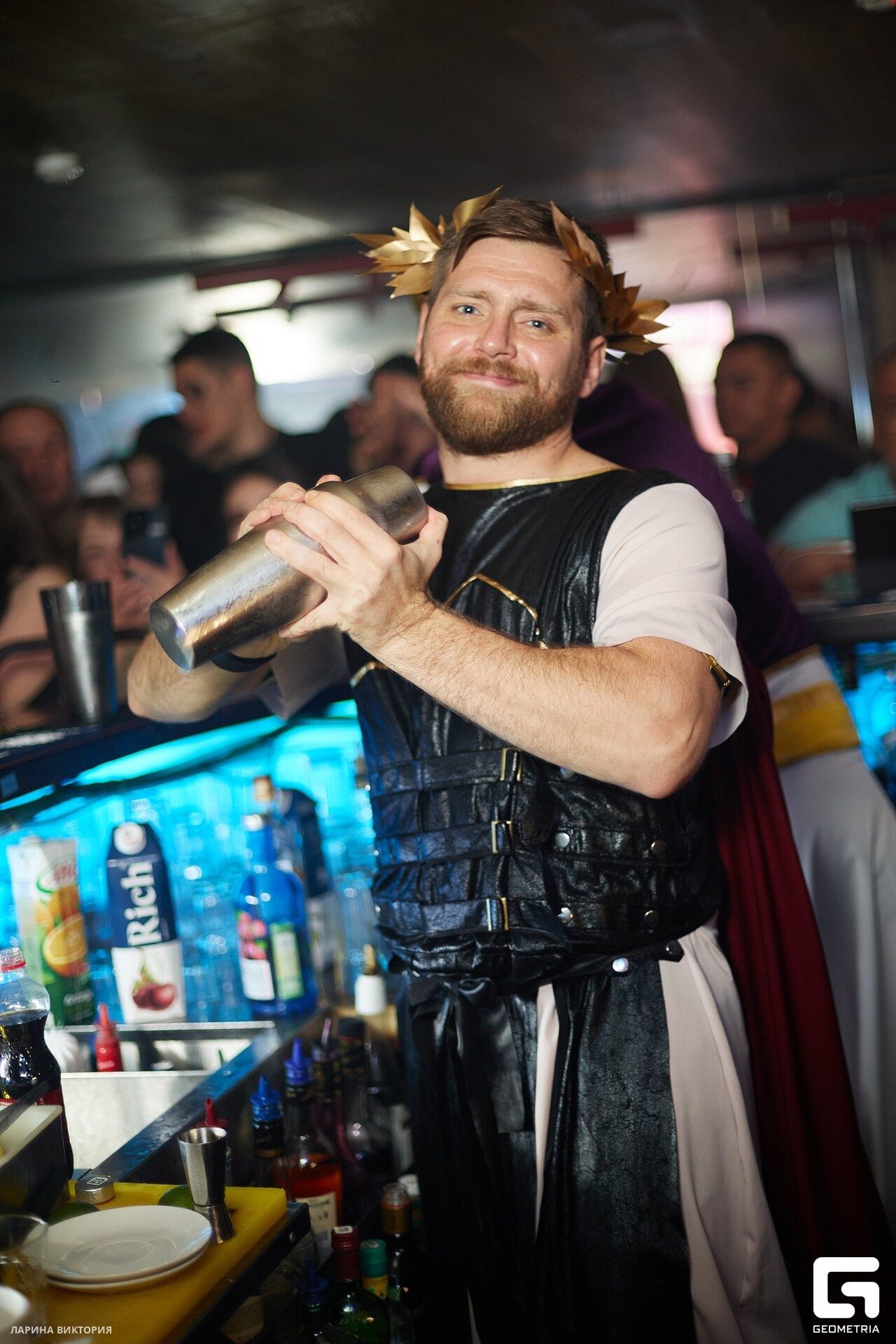 Бар Амстел: Хеллоуин. Виктория Ларина — Портретный профессиональный фотограф в Иркутске