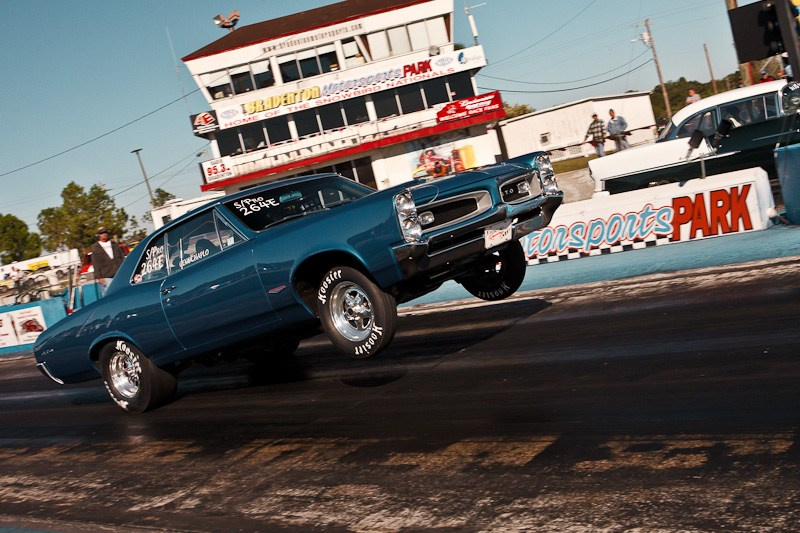 DrugRacing на автомобилях выпущенных до 1975 г. США, Флорида, 2010. Фотограф Василий Буланов