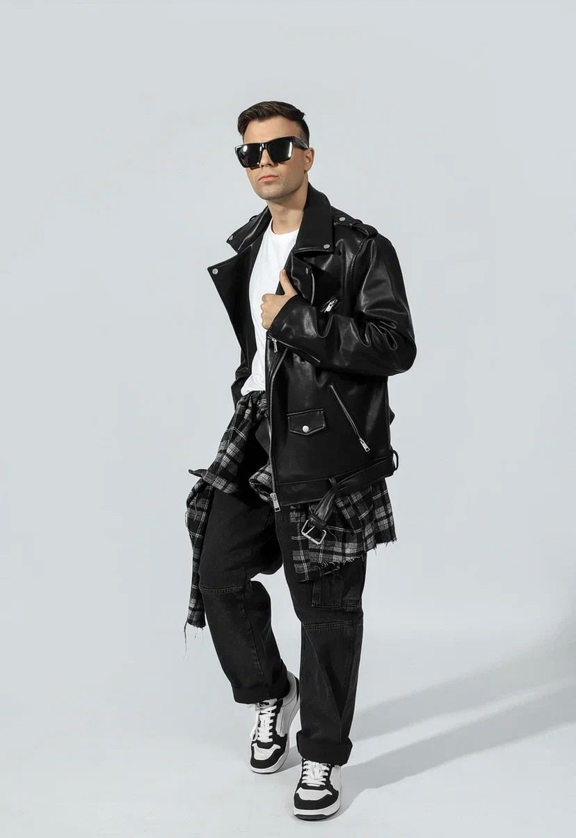 Михаил А. Мен. Фото и видео продакшн в Москве — съемка для брендов и маркетплейсов