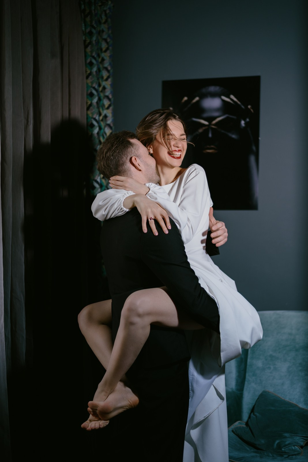 Свадебный фотограф в Тюмени — Стас и Таня — Съемка в отеле и на улице. Фотограф Дарья Мустафина, Тюмень