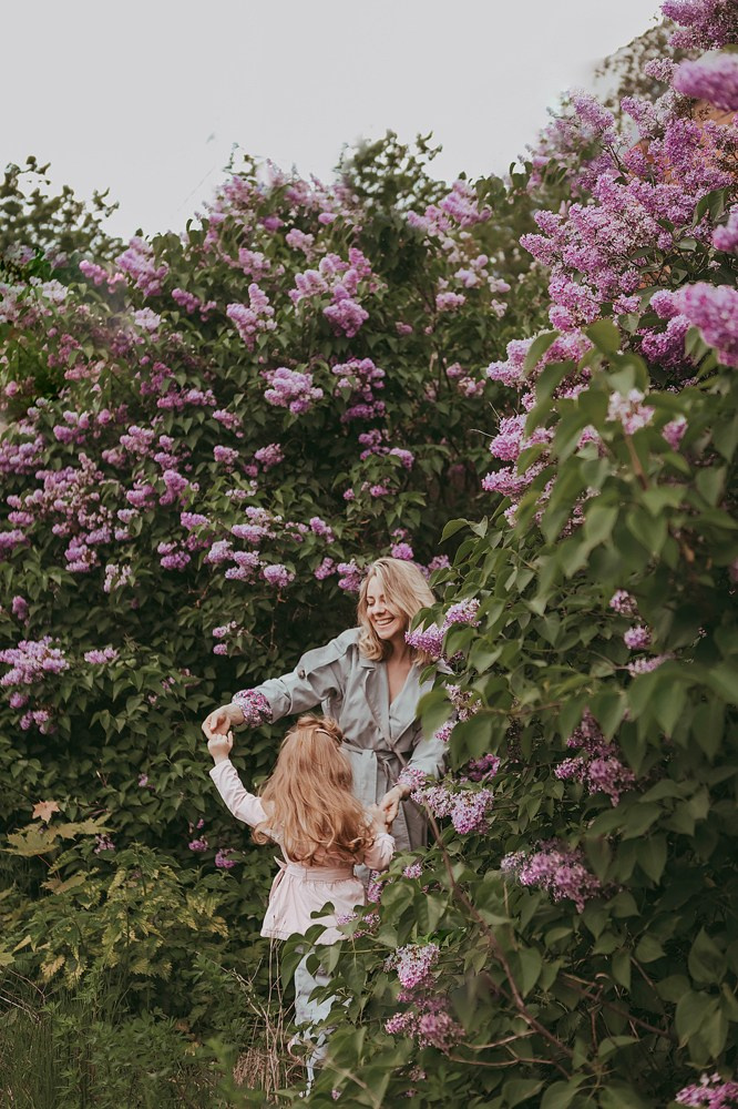 Мама и дочка в сирени!). Катя Сидор — фотограф в Москве