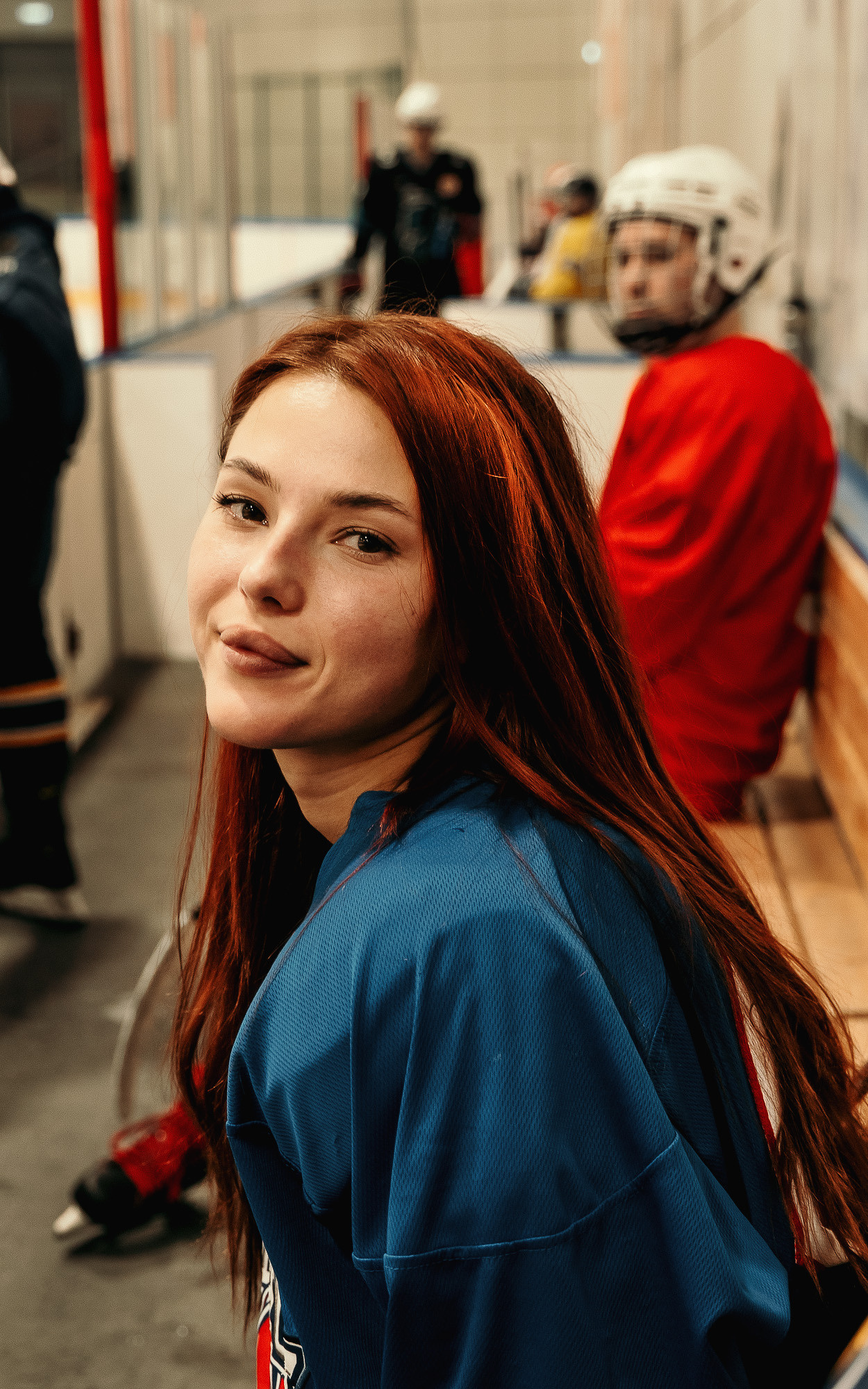 Деффчонки — хоккеистки: первая женская команда в Сочи. Фотограф в Сочи Елена Лисотина. Фототуры в Сочи