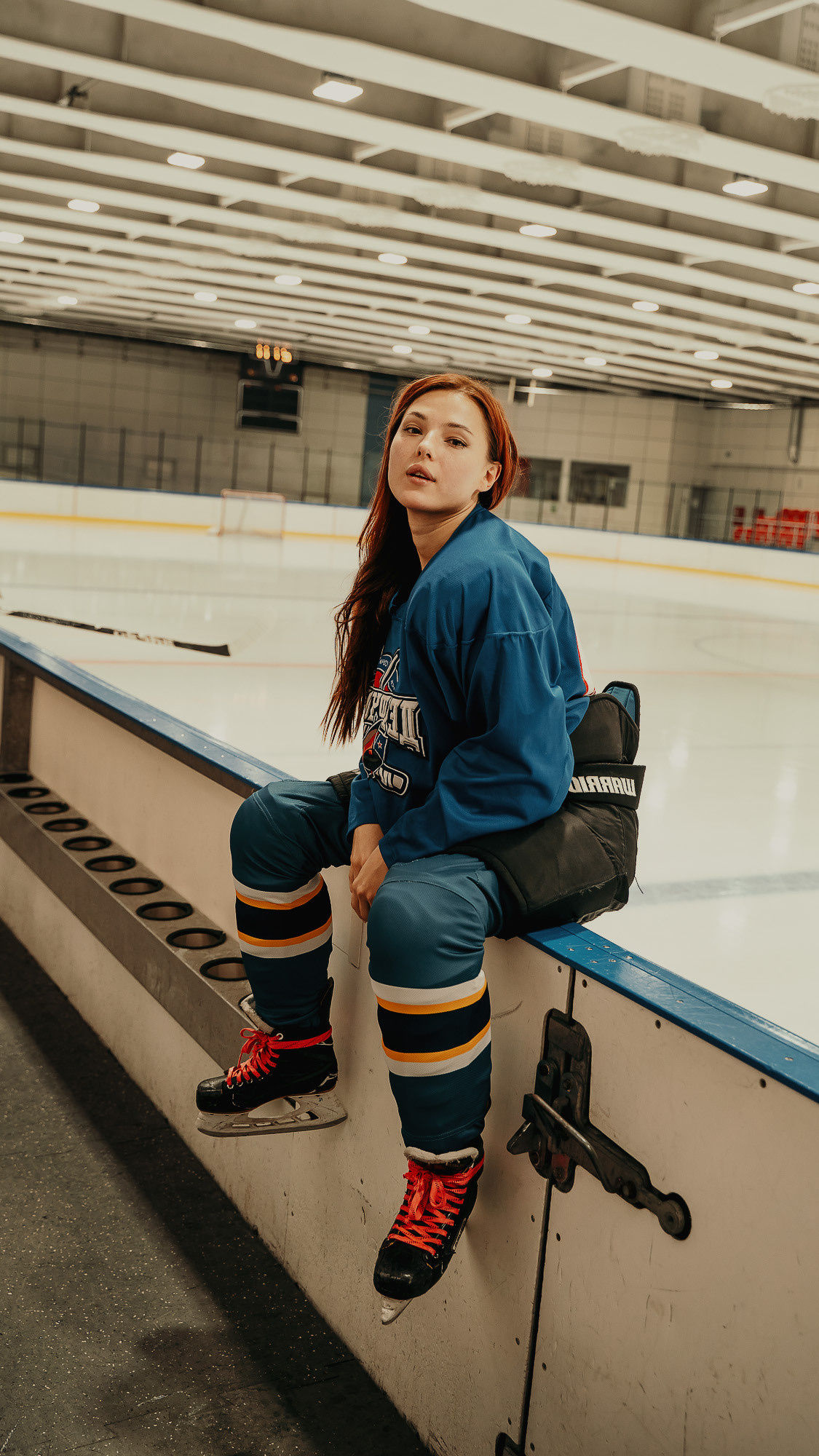 Деффчонки — хоккеистки: первая женская команда в Сочи. Фотограф в Сочи Елена Лисотина. Фототуры в Сочи