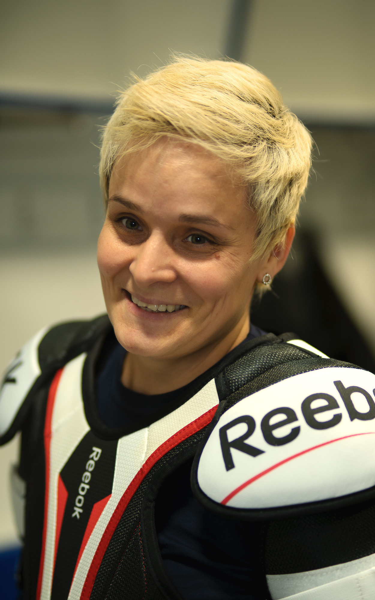 Деффчонки — хоккеистки: первая женская команда в Сочи. Фотограф в Сочи Елена Лисотина. Фототуры в Сочи