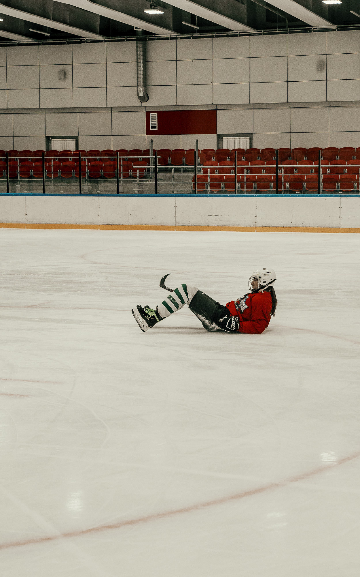 Деффчонки — хоккеистки: первая женская команда в Сочи. Фотограф в Сочи Елена Лисотина. Фототуры в Сочи