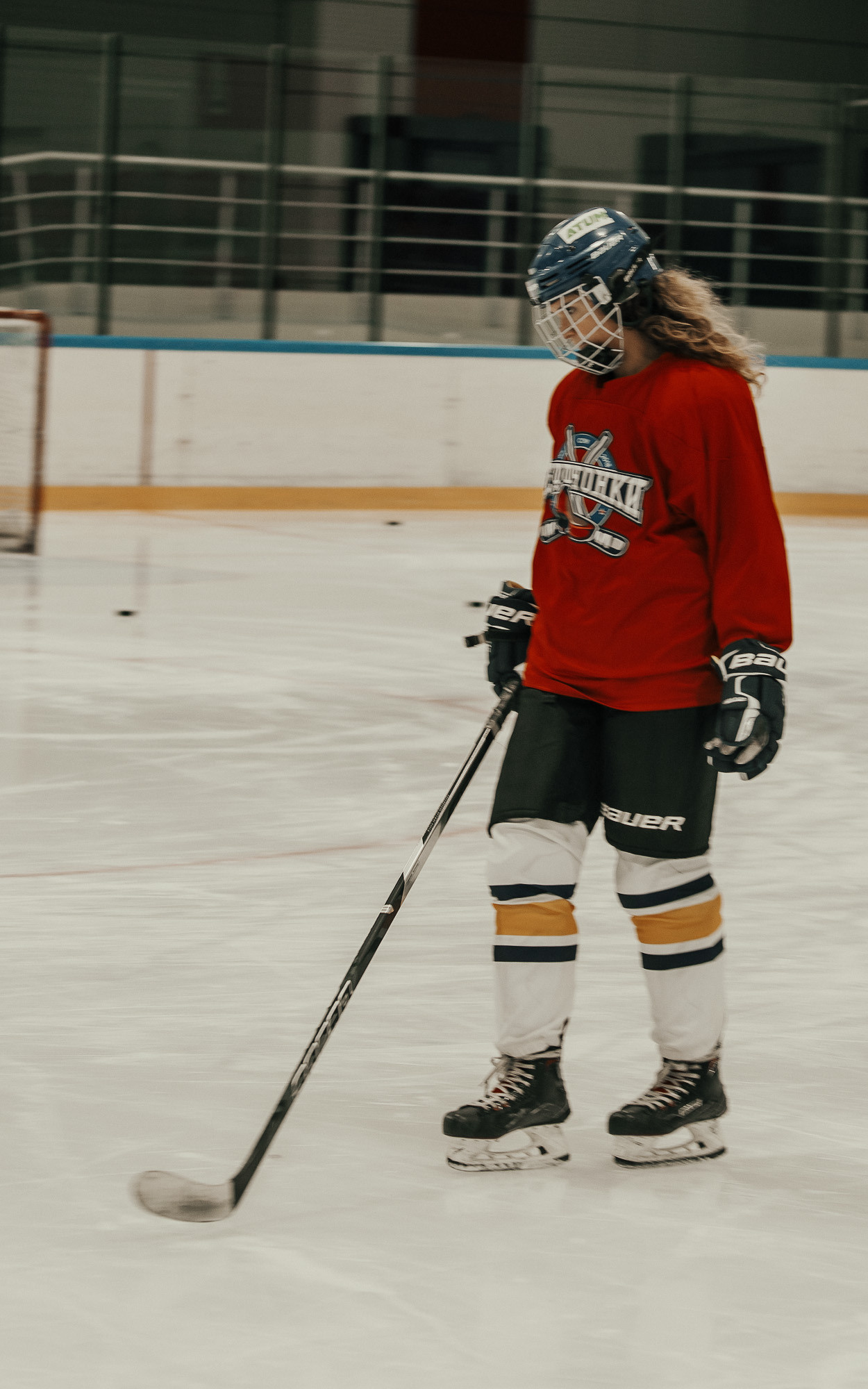 Деффчонки — хоккеистки: первая женская команда в Сочи. Фотограф в Сочи Елена Лисотина. Фототуры в Сочи