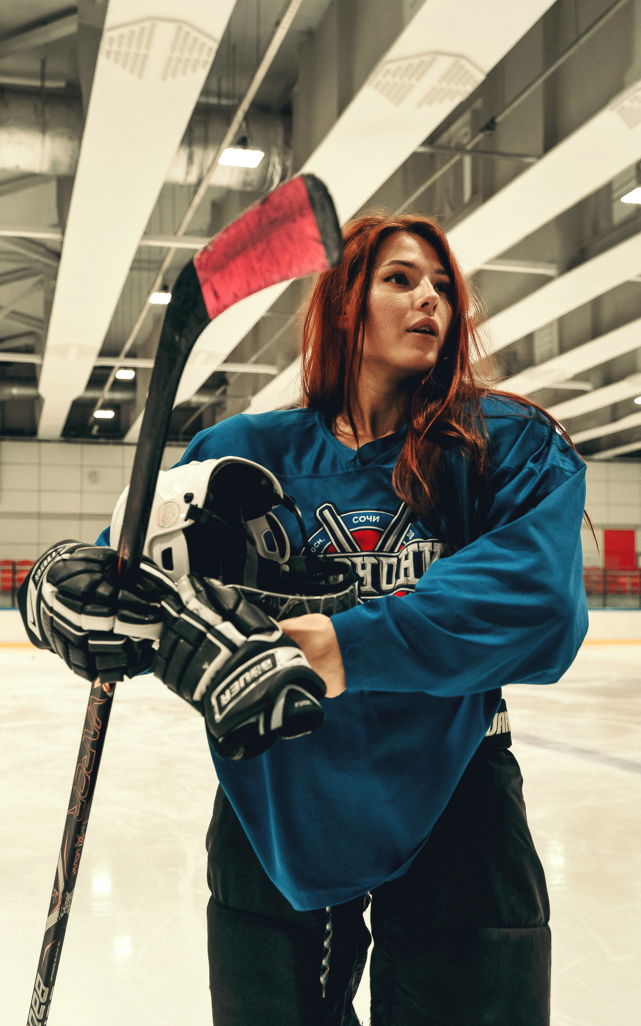 Деффчонки — хоккеистки: первая женская команда в Сочи. Фотограф в Сочи Елена Лисотина. Фототуры в Сочи