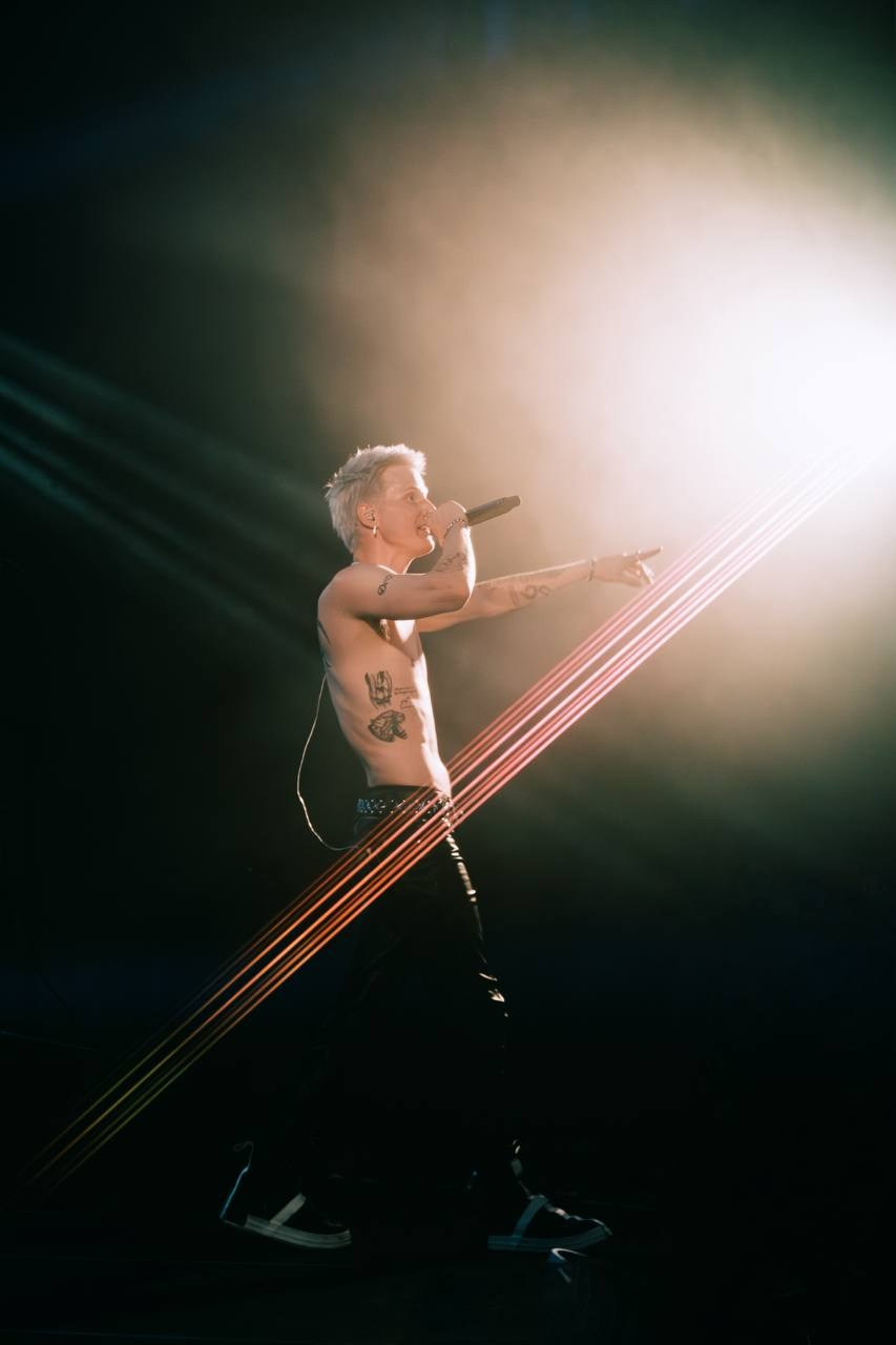 Concerti. Fotografo a Mosca con un’atmosfera notturna di foto