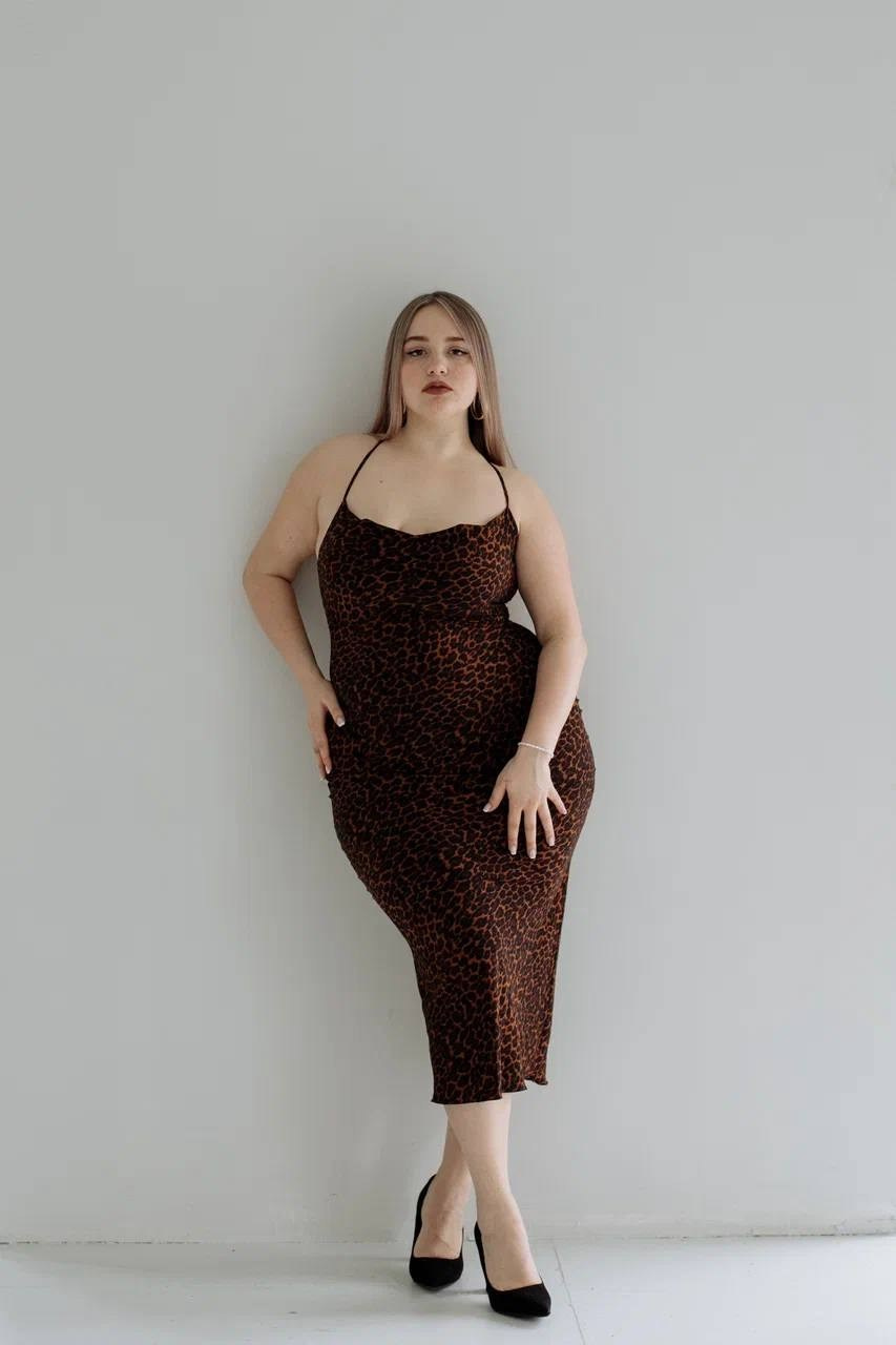 Настя М, 52-54 р-р, 175 см. KED Production — продакшн из СПб. Создаём фото, видео и контент, который помогает брендам и селлерам продавать больше