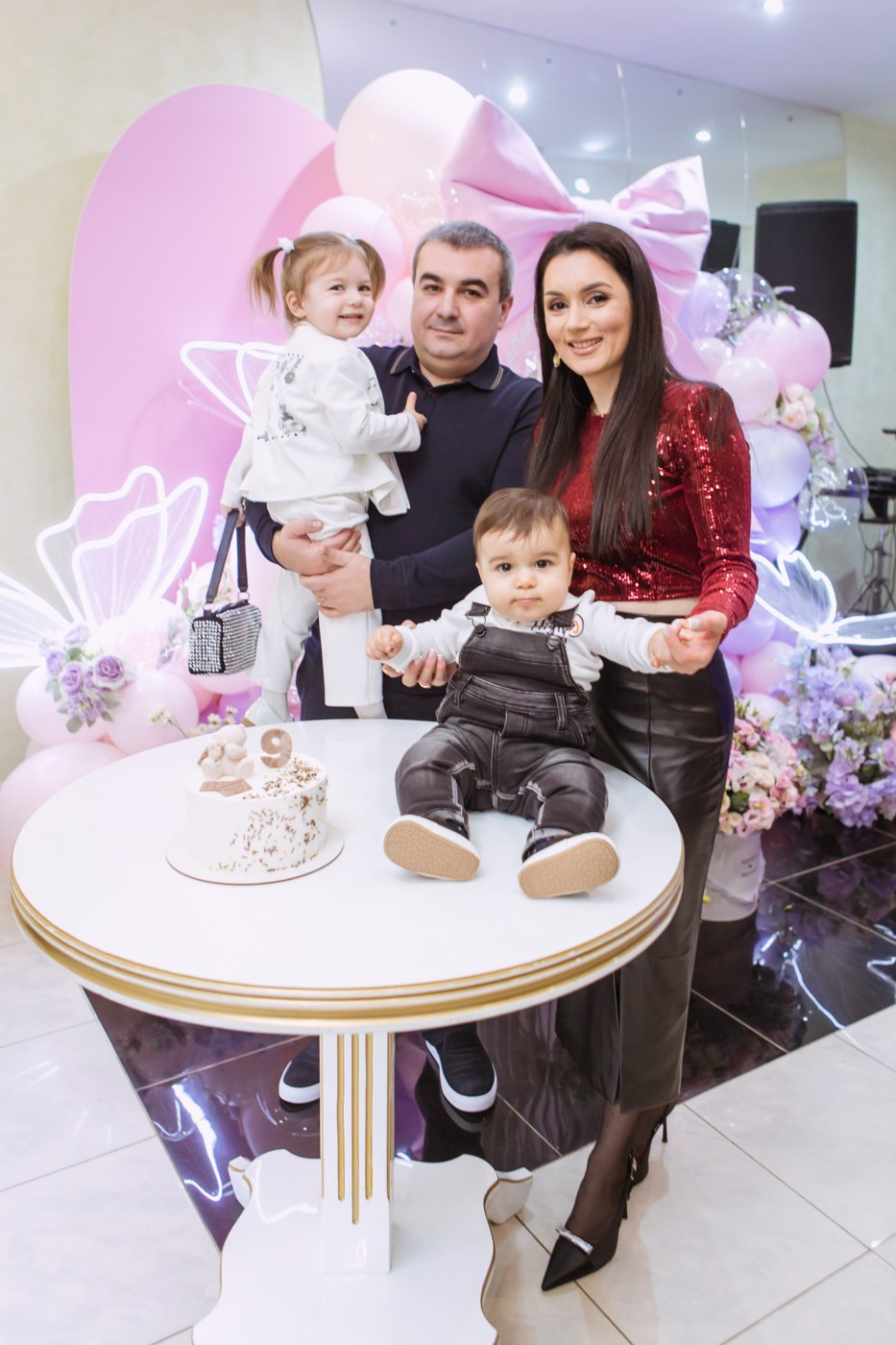 Годовасие Мариам. Кафе Юность, г. Волжский. Фотографы в городе Волгограде — Людмила Агеева и Алексей Околелов