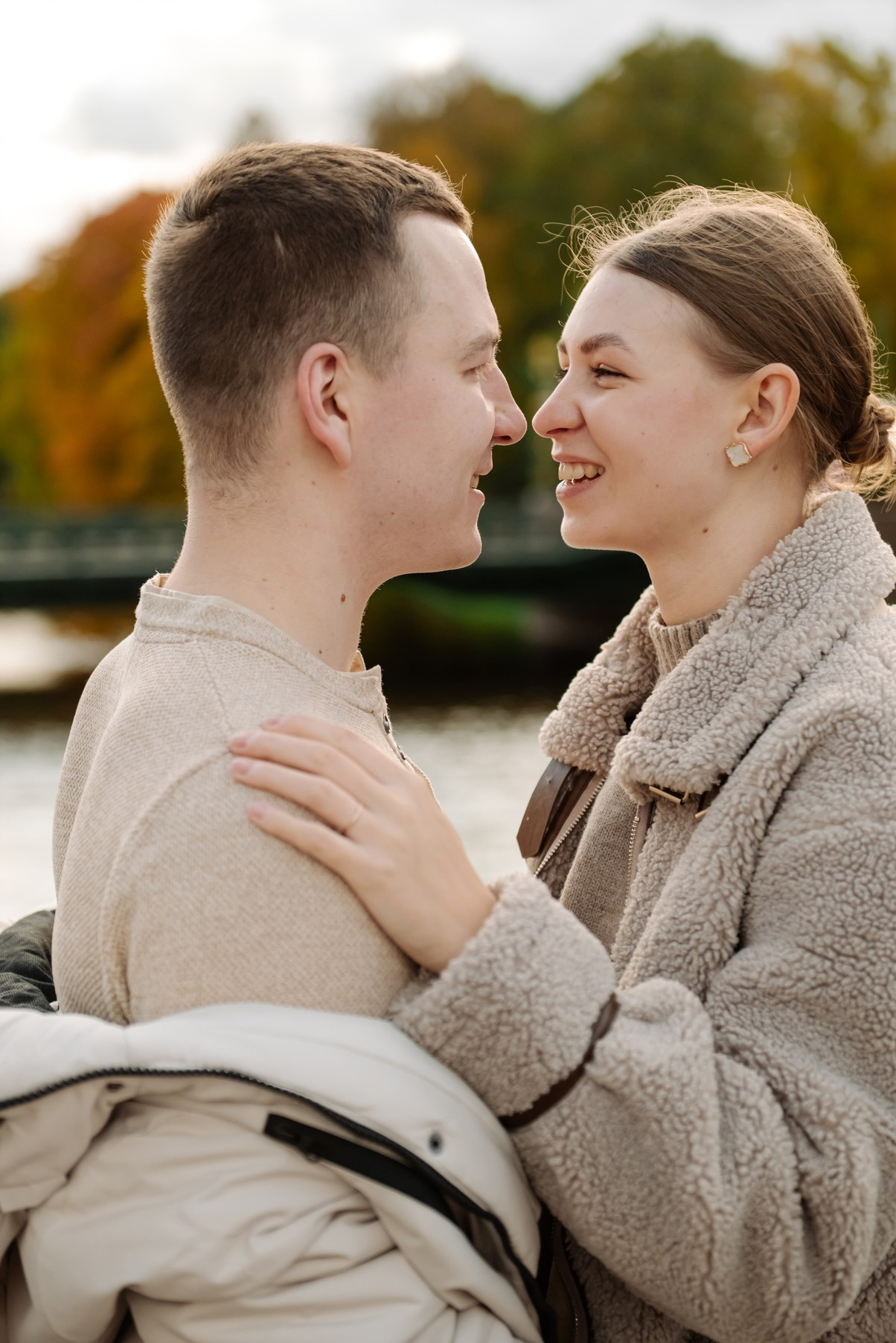 Осенняя фотосессия с парнем в Питере в центре города. Свадебный и сеейный фотограф в Санкт-Петербурге Елена Худякова