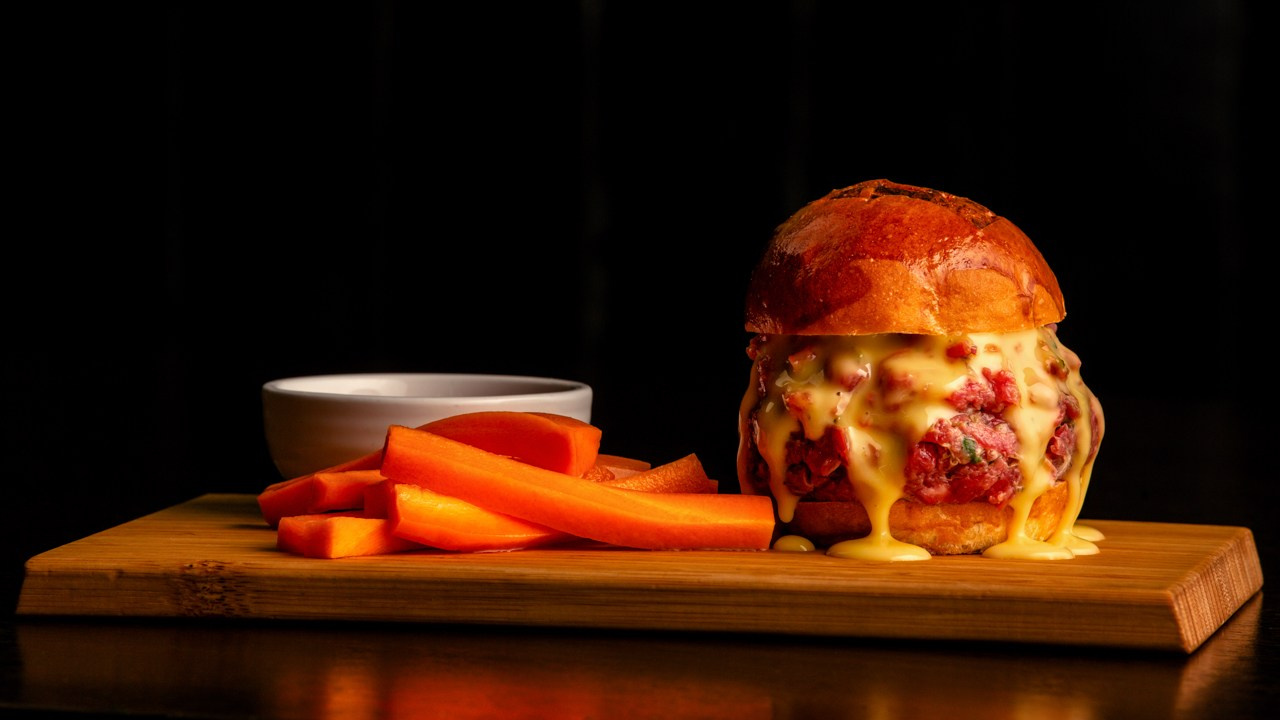 Фуд съемка меню Harats Pub в Смоленске. Фотограф | Михаил Буш Смоленск