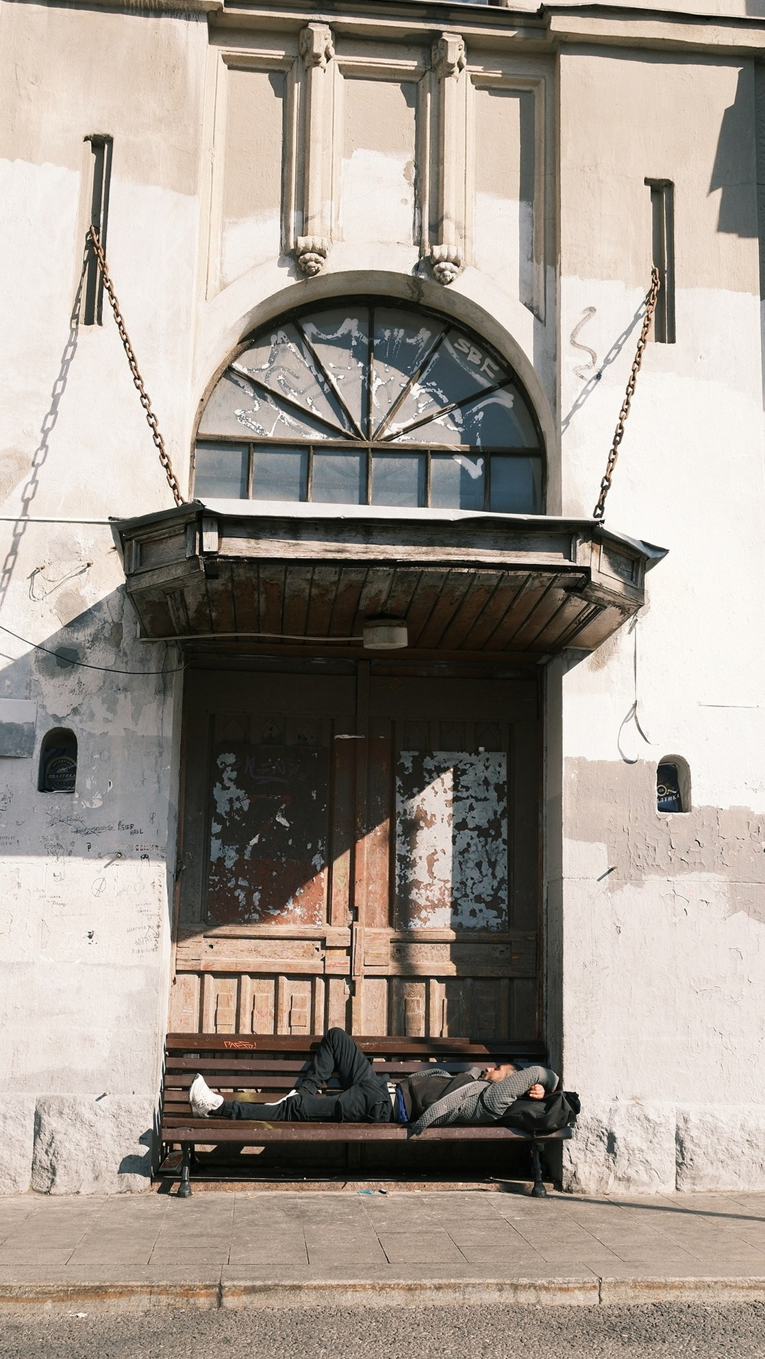 Улица, люди, жизнь…