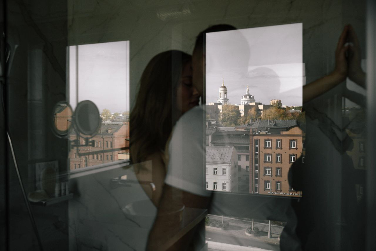 Свадебная фотосессия в Отеле Mövenpick Moscow Taganskaya в центре Москвы