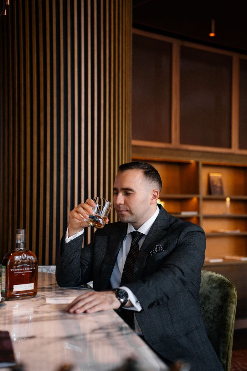 Свадебная фотосессия в Отеле Mövenpick Moscow Taganskaya в центре Москвы