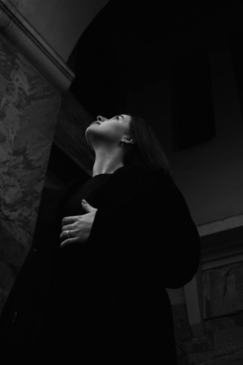 Уличная съемка — Кристина. Портретный фотограф в Орле. Готовые фото за 3 дня! Помощь в позировании. Советы по организации